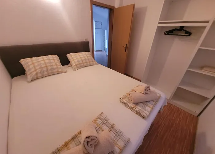 Apartments Matanovic