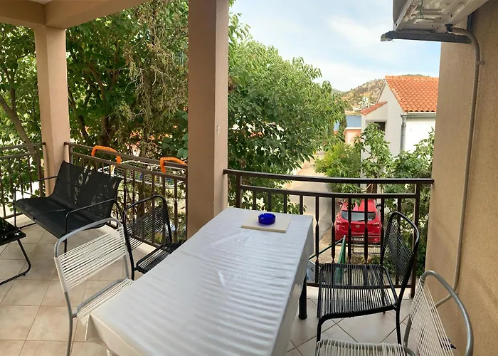 Apartments Matanovic