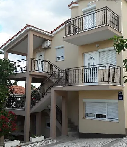 Apartments Matanovic